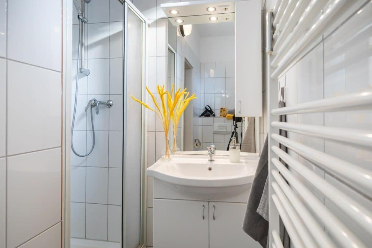 Beautiful 2 Bedroom Apartment Incl Parking Hamburg Ngoại thất bức ảnh